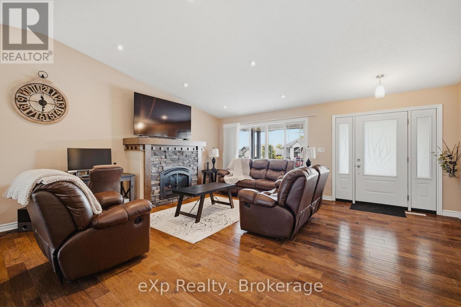 180 Ruby's Crescent, Wellington North, Ontario  N0G 2L2 - Photo 4 - X13472822