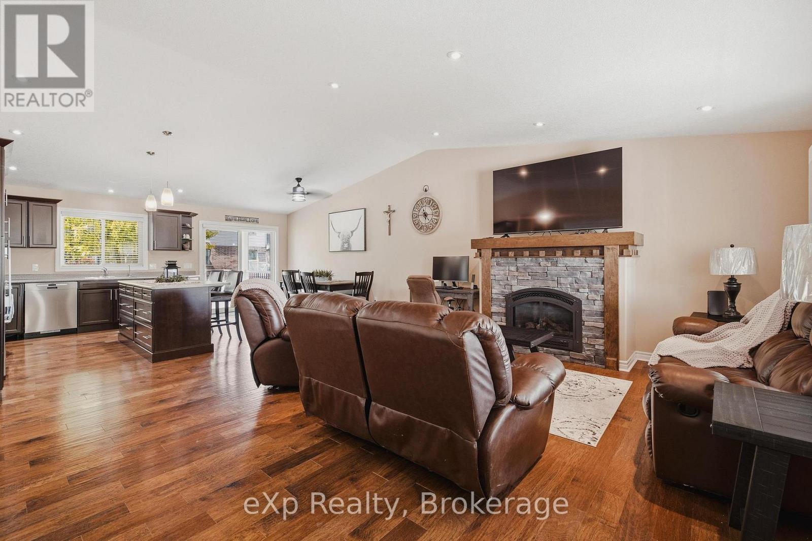 180 Ruby's Crescent, Wellington North, Ontario  N0G 2L2 - Photo 5 - X13472822