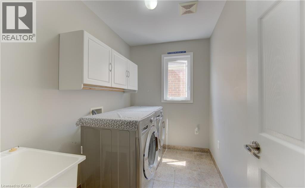 184 Fletcher Circle, Cambridge, Ontario  N3C 0B5 - Photo 31 - 40841691