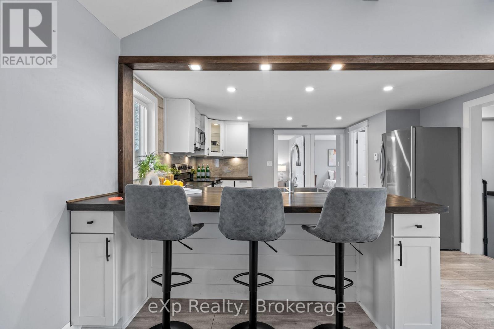 236 Sydenham Street, Strathroy-Caradoc, Ontario  N7G 1V3 - Photo 11 - X13472856