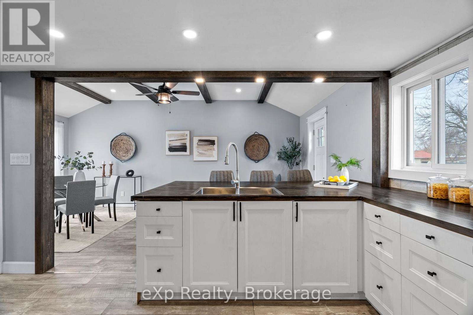 236 Sydenham Street, Strathroy-Caradoc, Ontario  N7G 1V3 - Photo 14 - X13472856