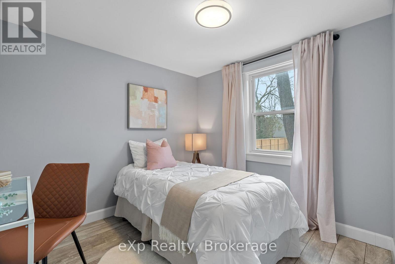 236 Sydenham Street, Strathroy-Caradoc, Ontario  N7G 1V3 - Photo 22 - X13472856