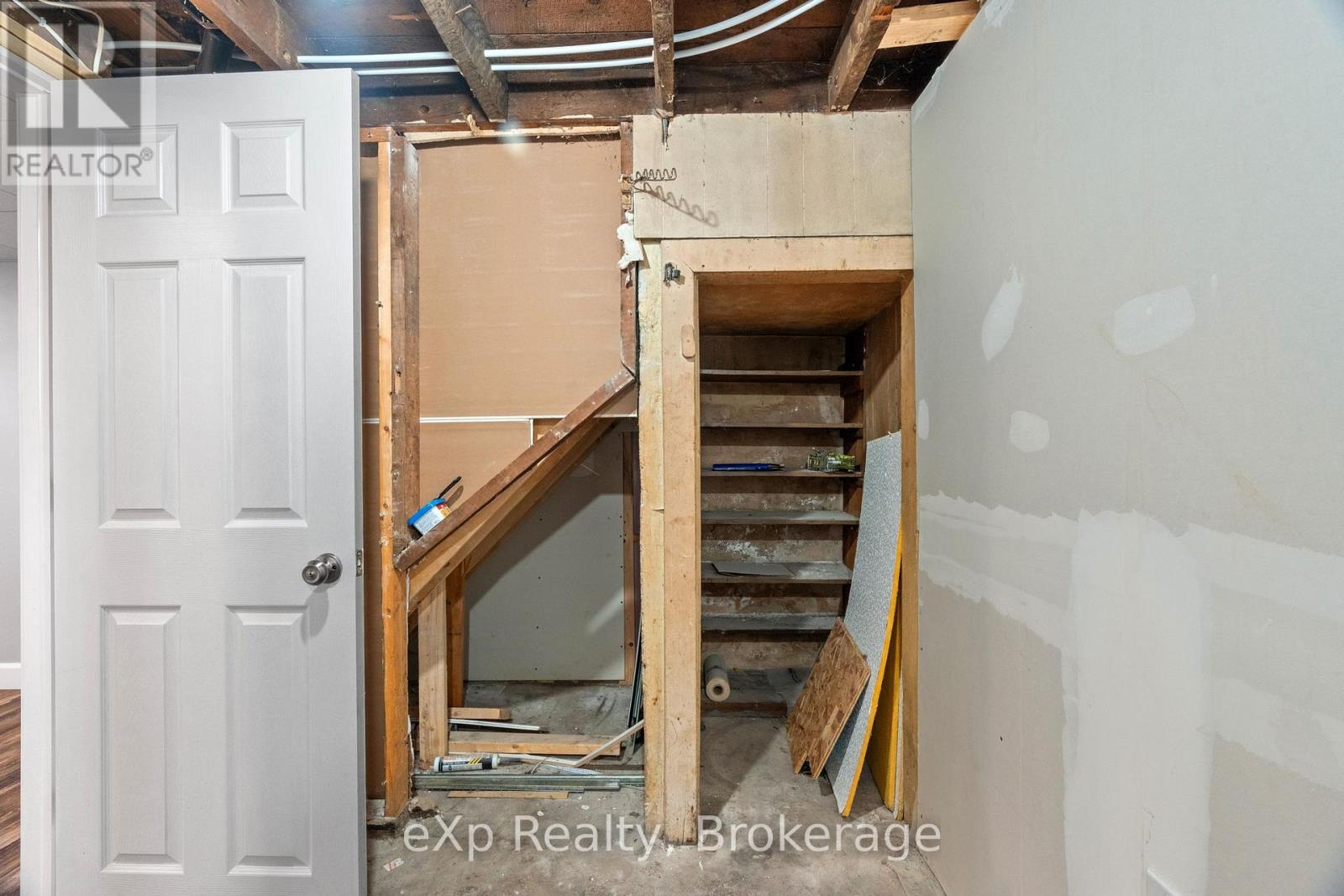 236 Sydenham Street, Strathroy-Caradoc, Ontario  N7G 1V3 - Photo 35 - X13472856