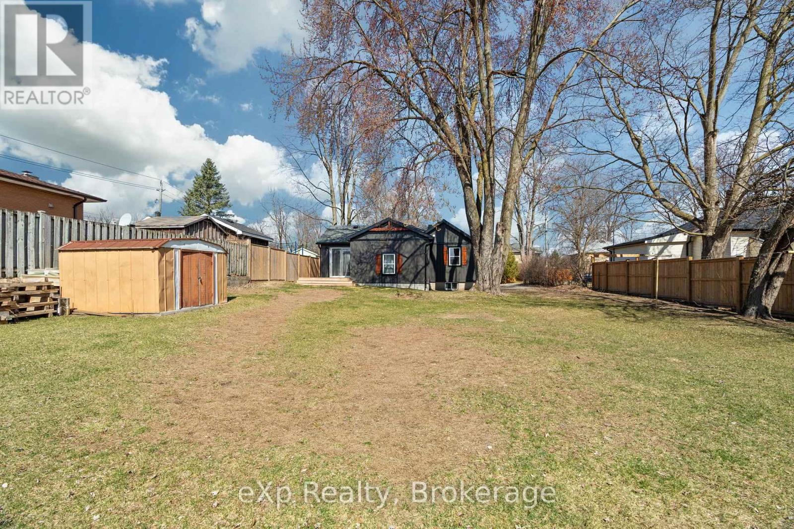 236 Sydenham Street, Strathroy-Caradoc, Ontario  N7G 1V3 - Photo 38 - X13472856