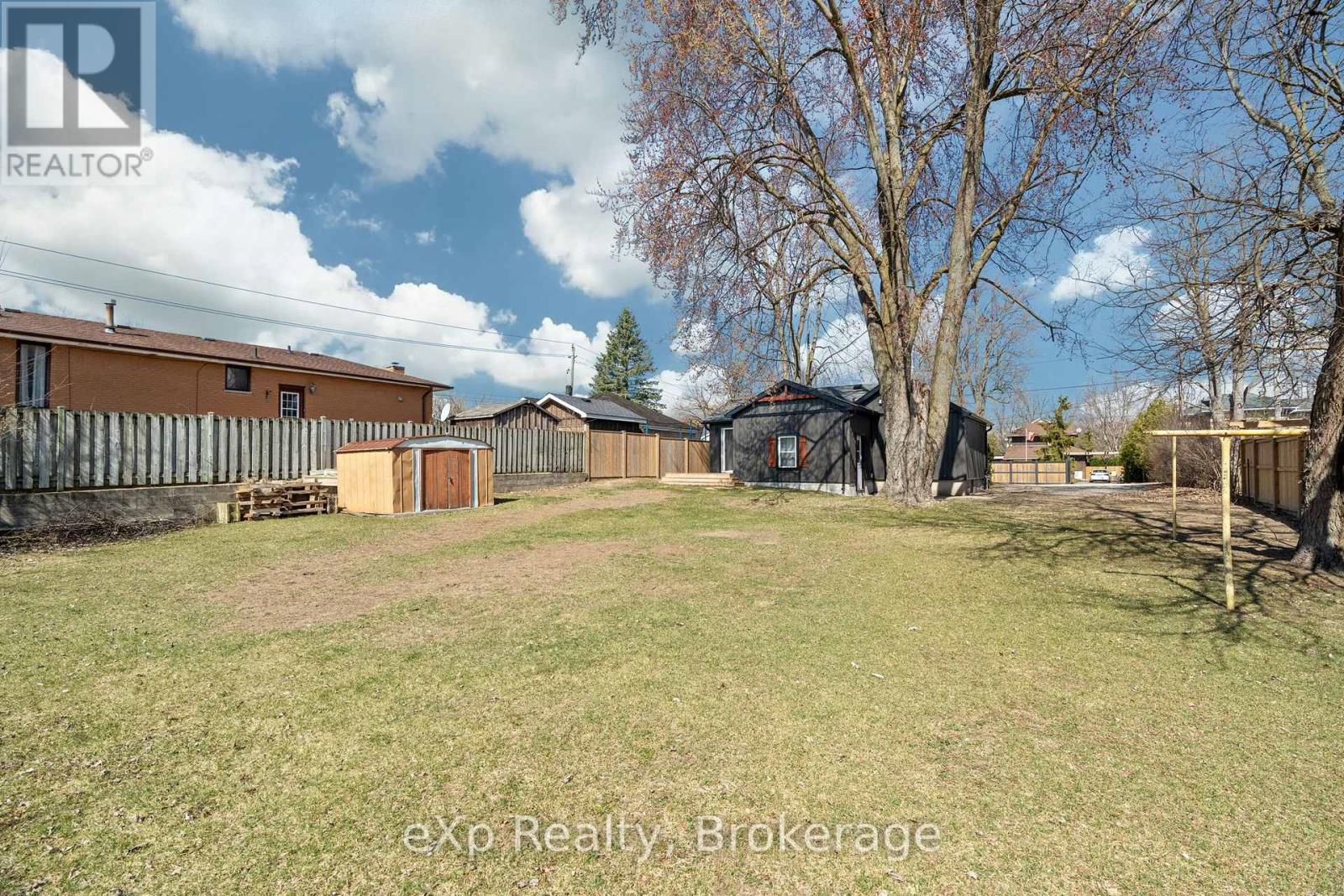 236 Sydenham Street, Strathroy-Caradoc, Ontario  N7G 1V3 - Photo 39 - X13472856