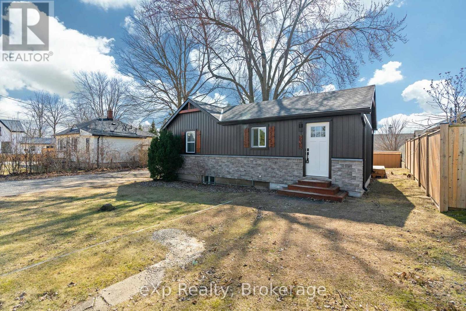 236 Sydenham Street, Strathroy-Caradoc, Ontario  N7G 1V3 - Photo 41 - X13472856