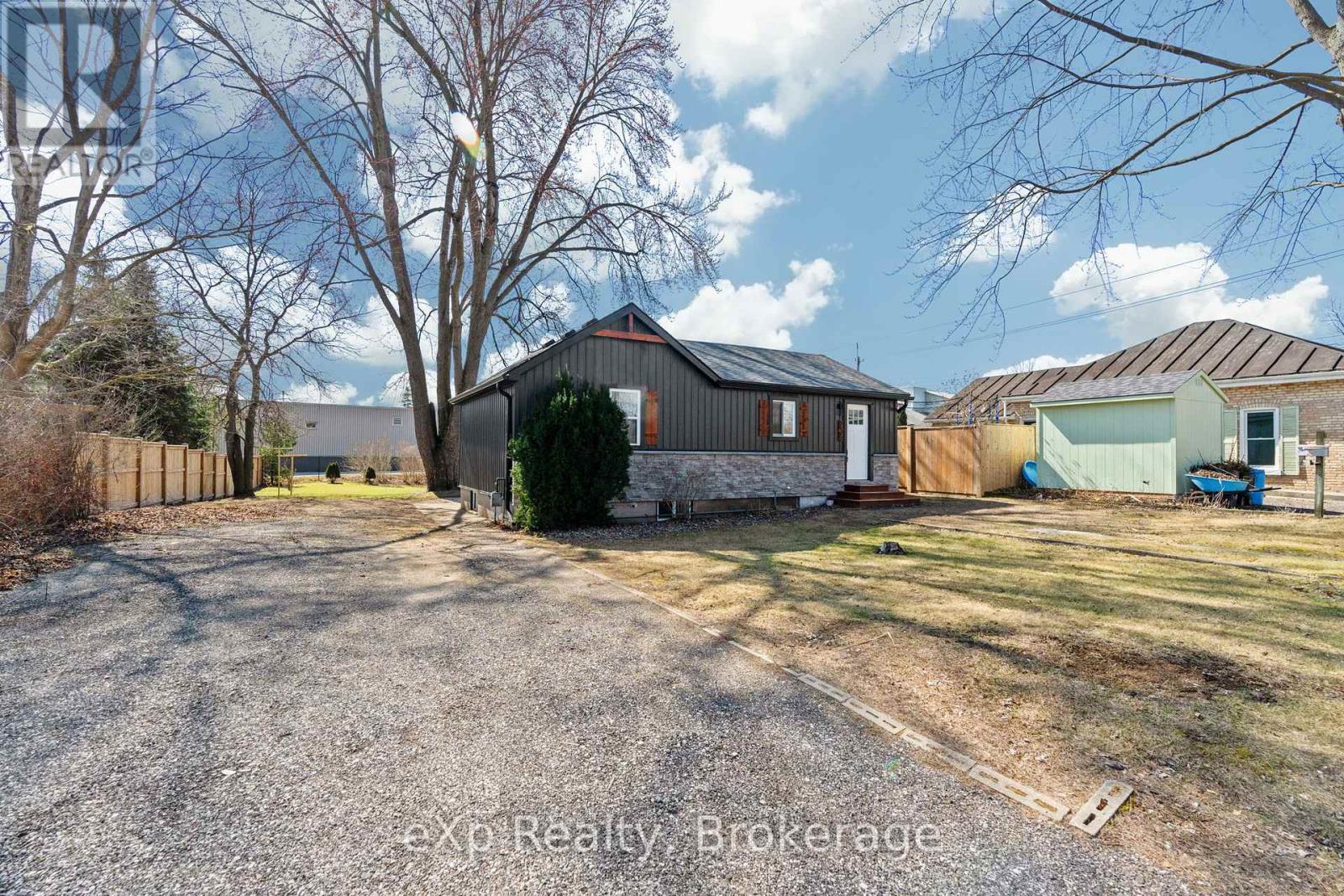 236 Sydenham Street, Strathroy-Caradoc, Ontario  N7G 1V3 - Photo 42 - X13472856