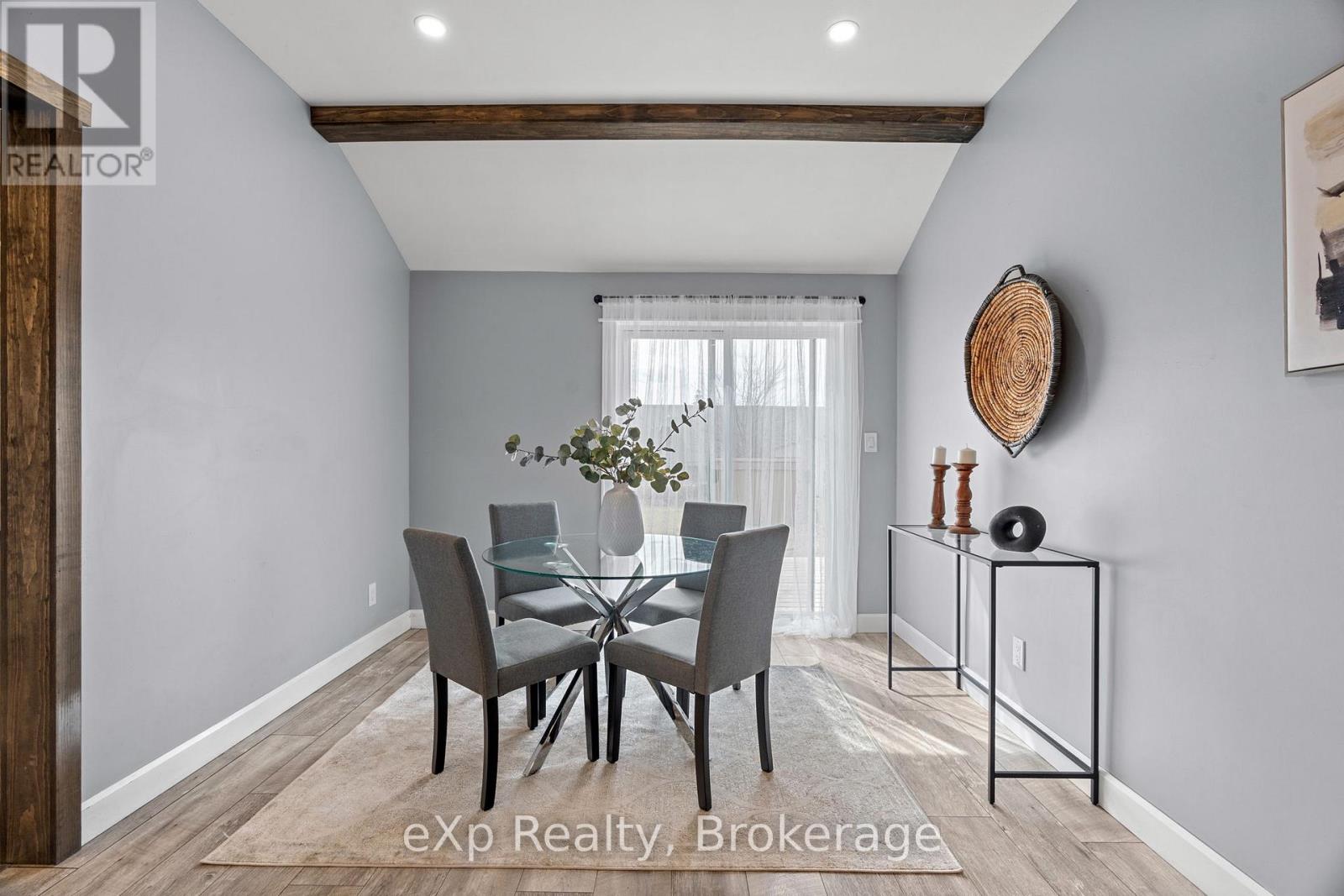 236 Sydenham Street, Strathroy-Caradoc, Ontario  N7G 1V3 - Photo 9 - X13472856