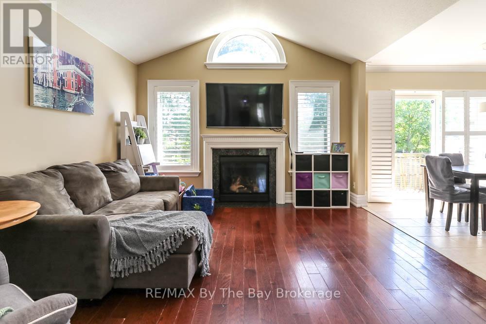 121 Royal Beech Drive, Wasaga Beach, Ontario  L9Z 2N2 - Photo 12 - S13473000