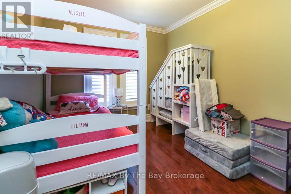 121 Royal Beech Drive, Wasaga Beach, Ontario  L9Z 2N2 - Photo 14 - S13473000