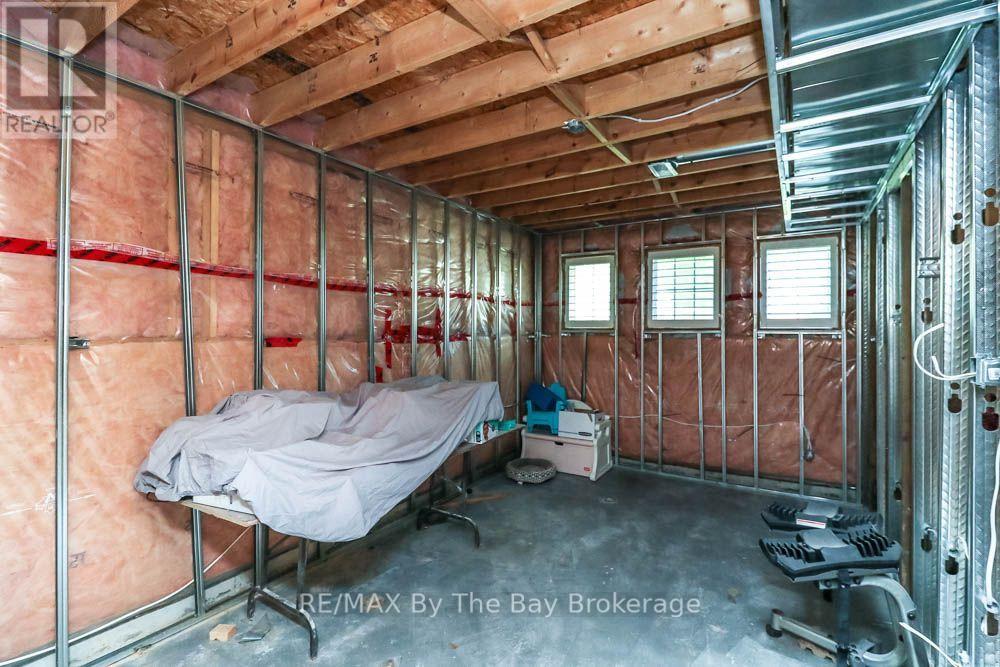 121 Royal Beech Drive, Wasaga Beach, Ontario  L9Z 2N2 - Photo 32 - S13473000