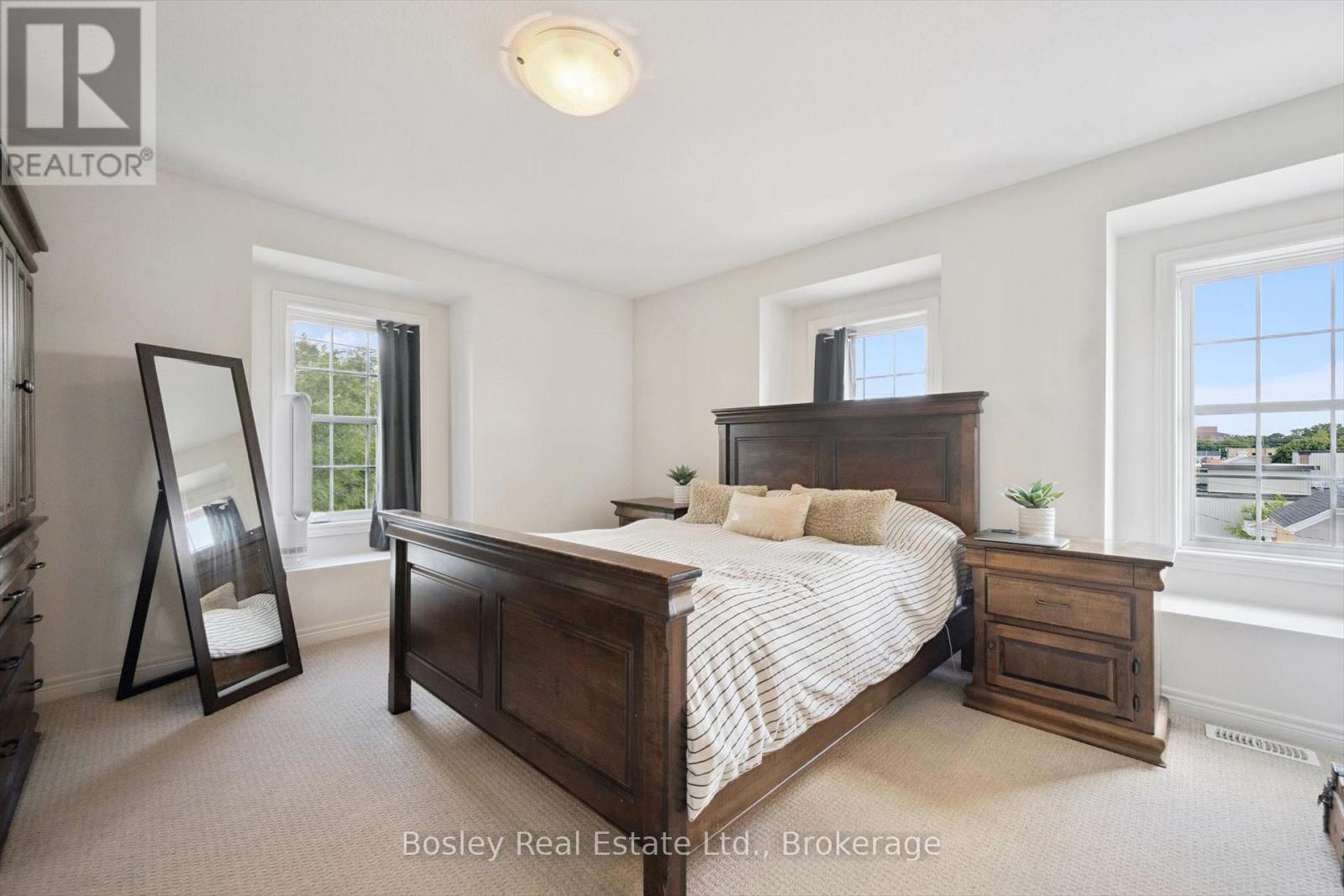 360 Louisa Street, Kitchener, Ontario  N2H 0B2 - Photo 20 - X13473044