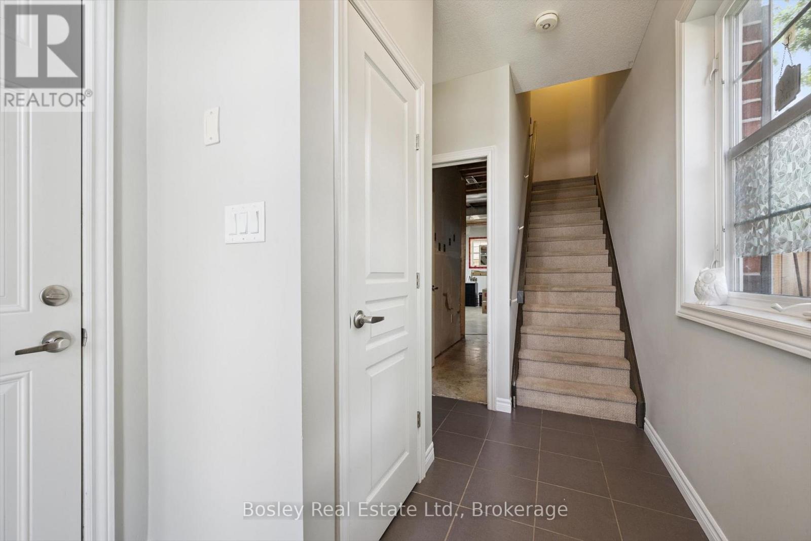 360 Louisa Street, Kitchener, Ontario  N2H 0B2 - Photo 6 - X13473044