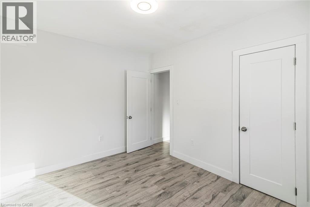 100 Green Mountain Road E, Stoney Creek, Ontario  L8J 2W4 - Photo 15 - 40841418
