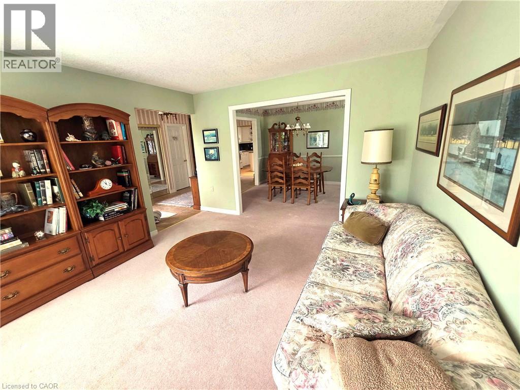 137 Foxboro Drive, Baden, Ontario  N3A 3N2 - Photo 6 - 40839185