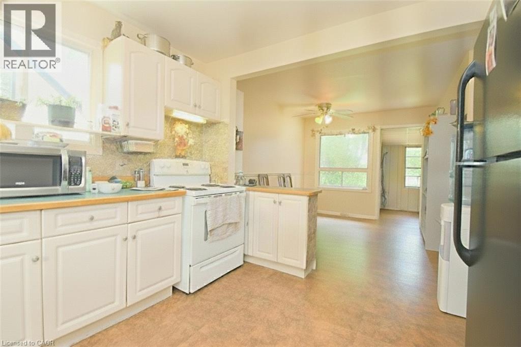 7381 Airport Road E, Glanbrook, Ontario  L0R 1W0 - Photo 11 - 40834676