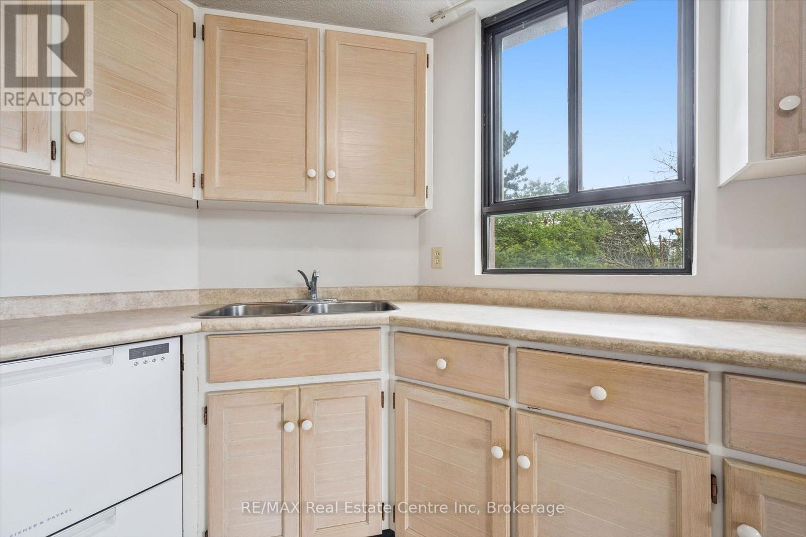 201 - 22 Marilyn Drive, Guelph, Ontario  N1H 7T1 - Photo 13 - X13473264