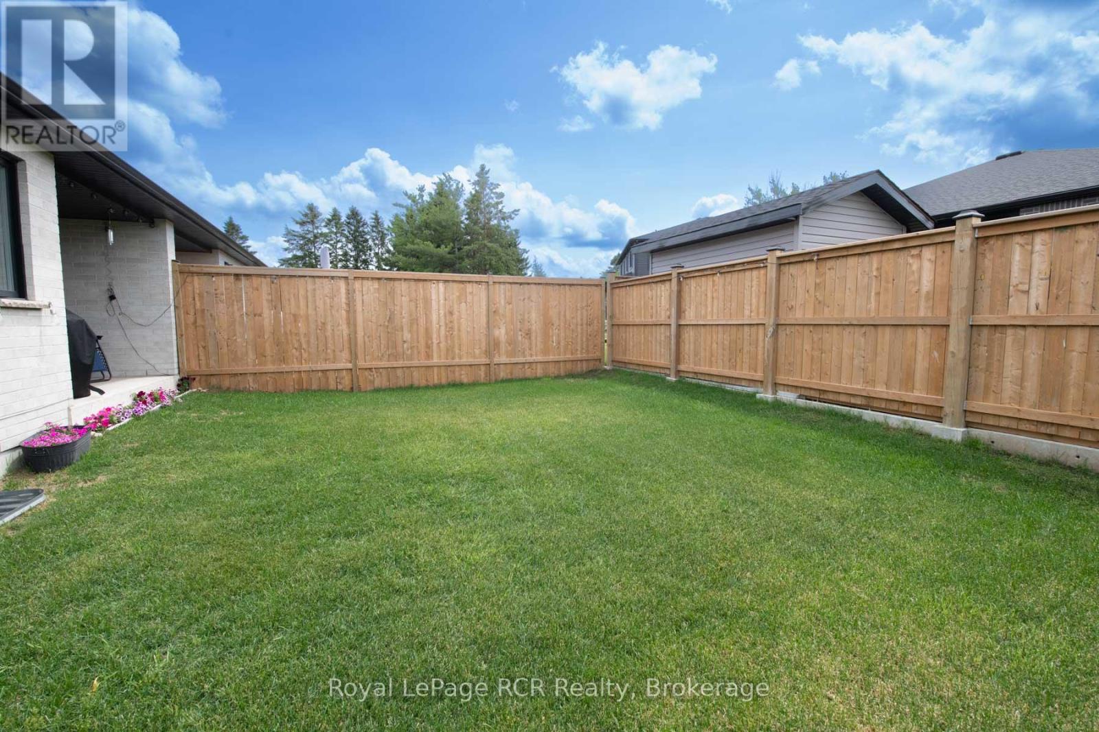 209 Church Street N, Wellington North, Ontario  N0G 2L4 - Photo 7 - X13473388