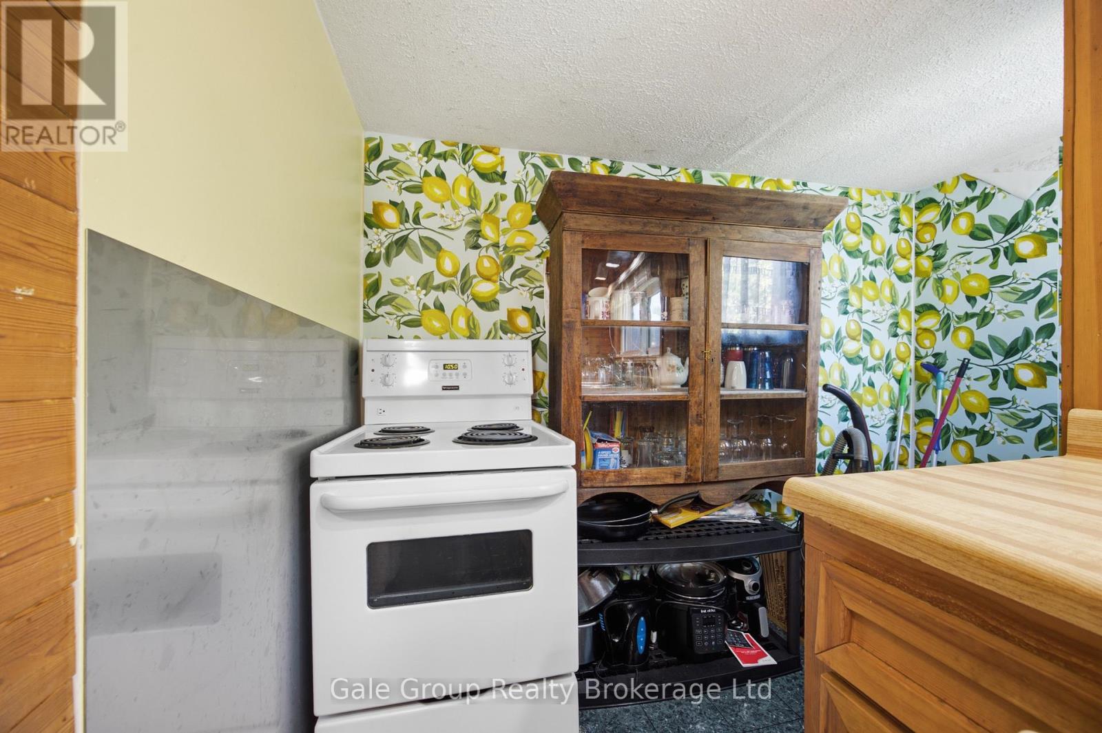 26 Woodward Avenue, Lambton Shores, Ontario  N0M 1T0 - Photo 16 - X13473726