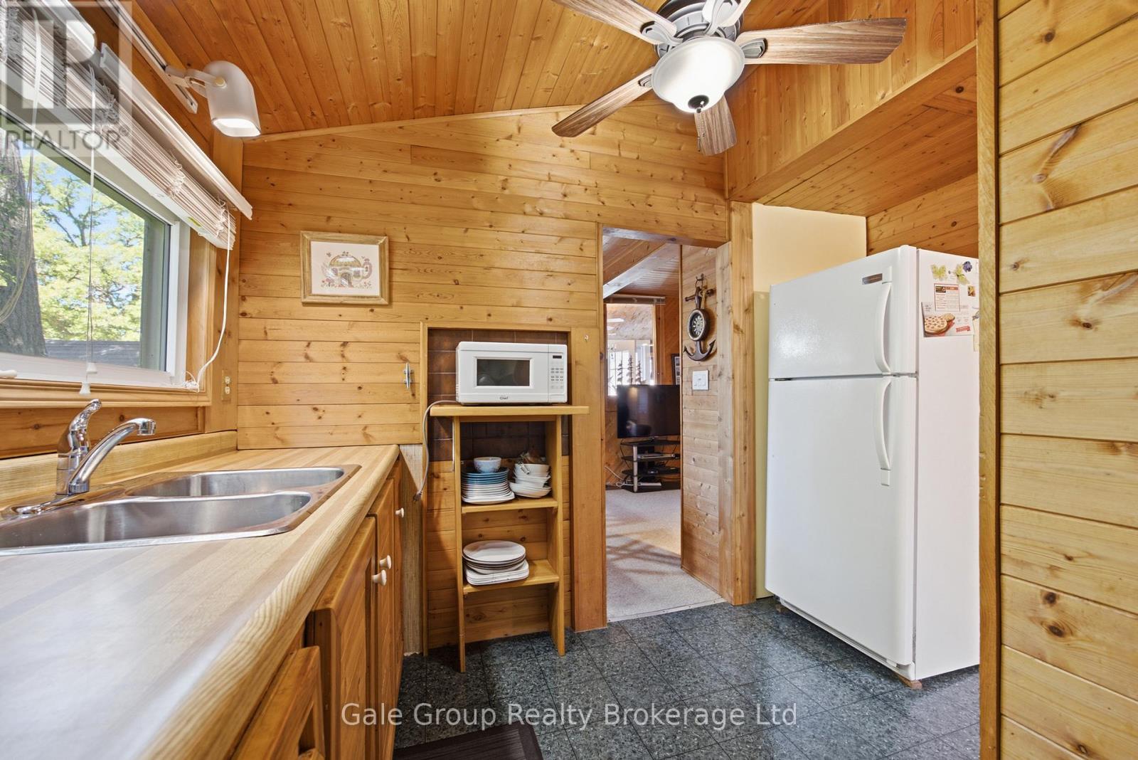 26 Woodward Avenue, Lambton Shores, Ontario  N0M 1T0 - Photo 17 - X13473726