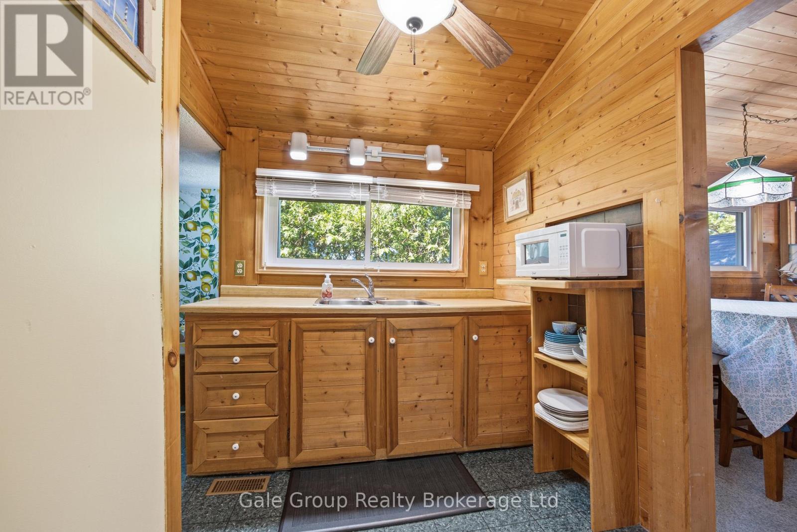 26 Woodward Avenue, Lambton Shores, Ontario  N0M 1T0 - Photo 18 - X13473726