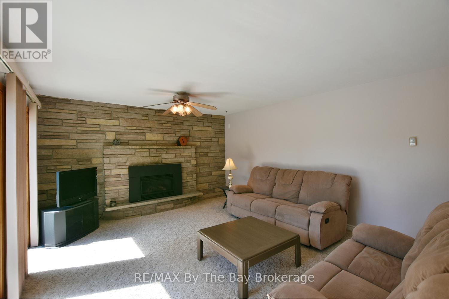 69 Frederick Drive, Wasaga Beach, Ontario  L9Z 1P9 - Photo 10 - S13473974