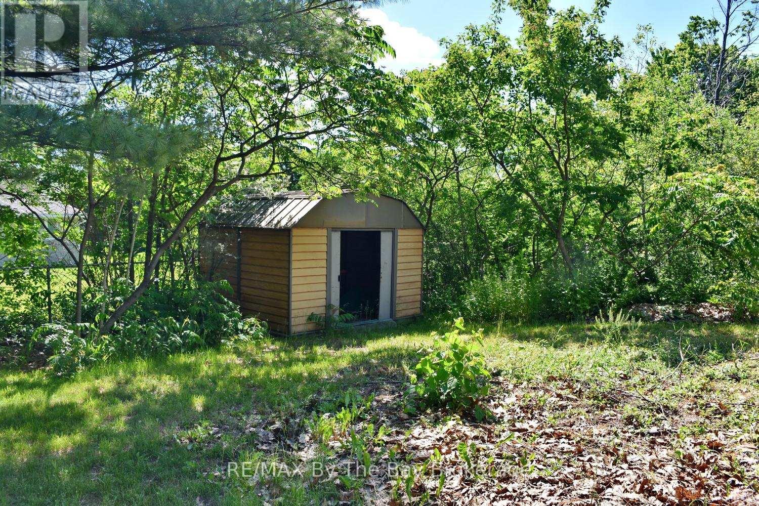 69 Frederick Drive, Wasaga Beach, Ontario  L9Z 1P9 - Photo 43 - S13473974