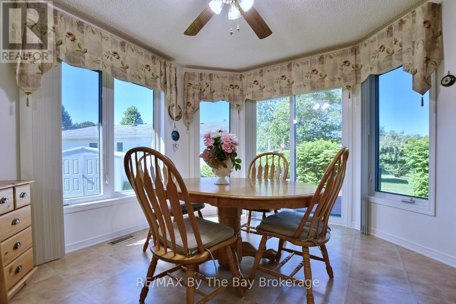 12 Indiana Avenue, Wasaga Beach, Ontario  L9Z 3A8 - Photo 13 - S13473986