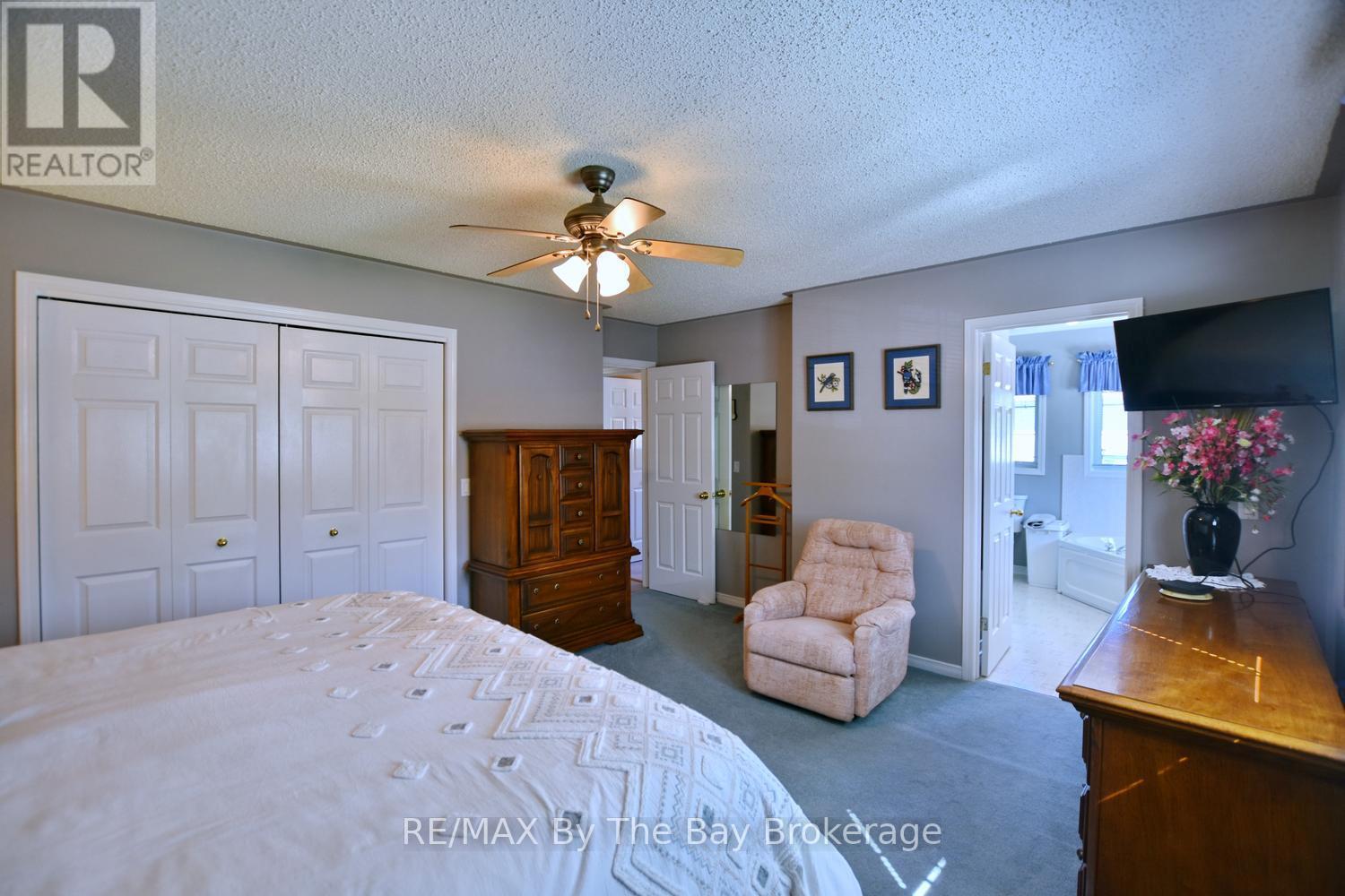 12 Indiana Avenue, Wasaga Beach, Ontario  L9Z 3A8 - Photo 19 - S13473986