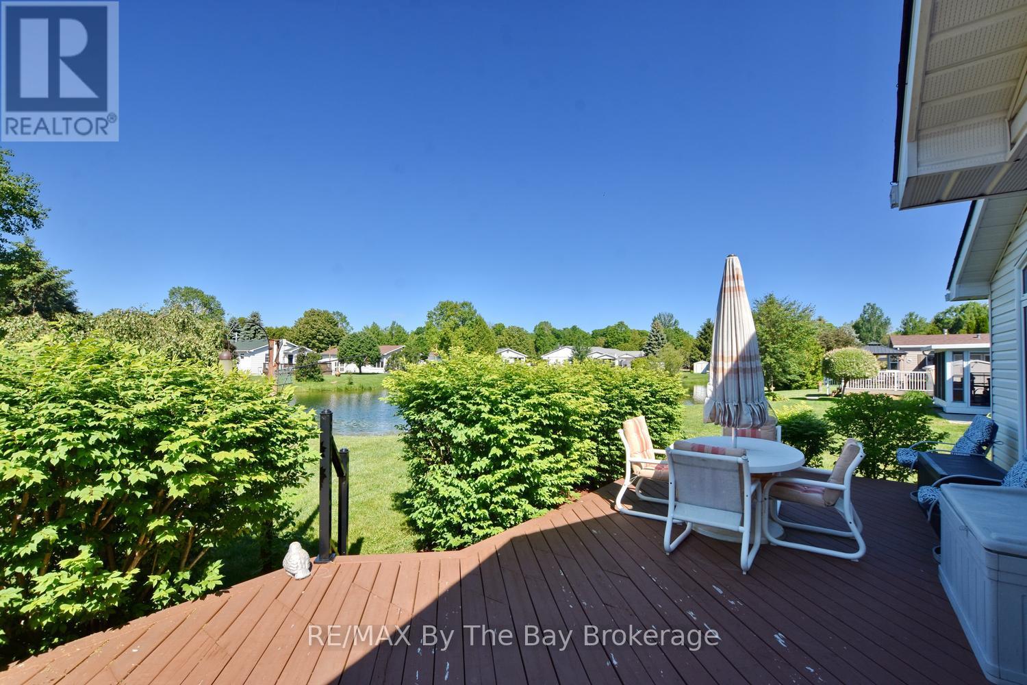 12 Indiana Avenue, Wasaga Beach, Ontario  L9Z 3A8 - Photo 2 - S13473986