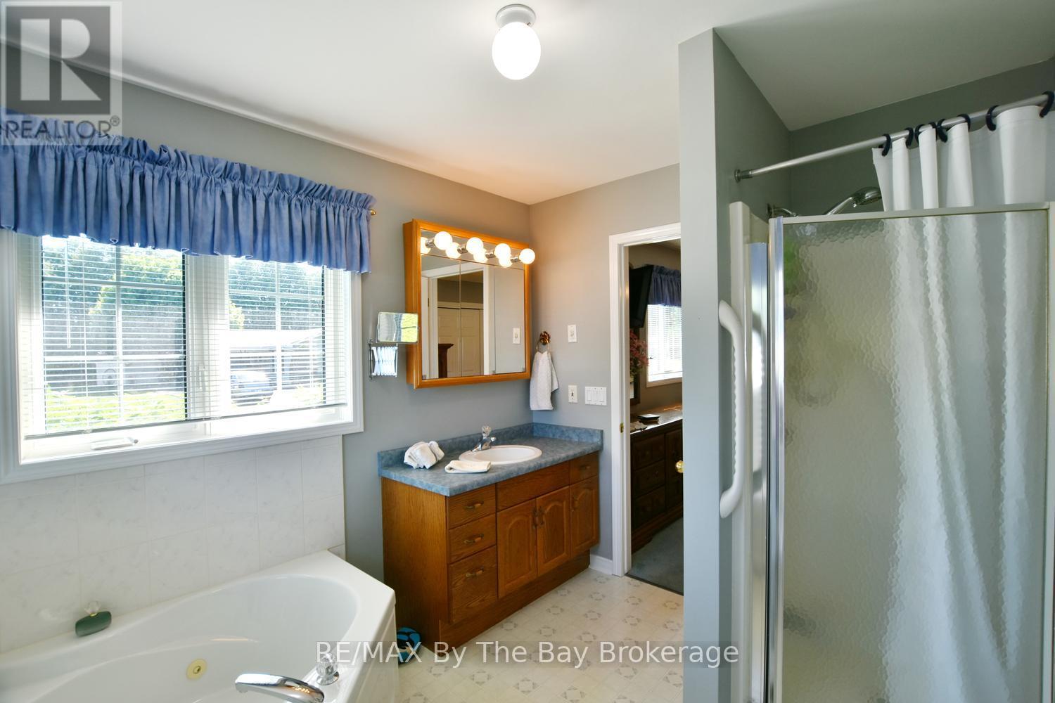 12 Indiana Avenue, Wasaga Beach, Ontario  L9Z 3A8 - Photo 20 - S13473986