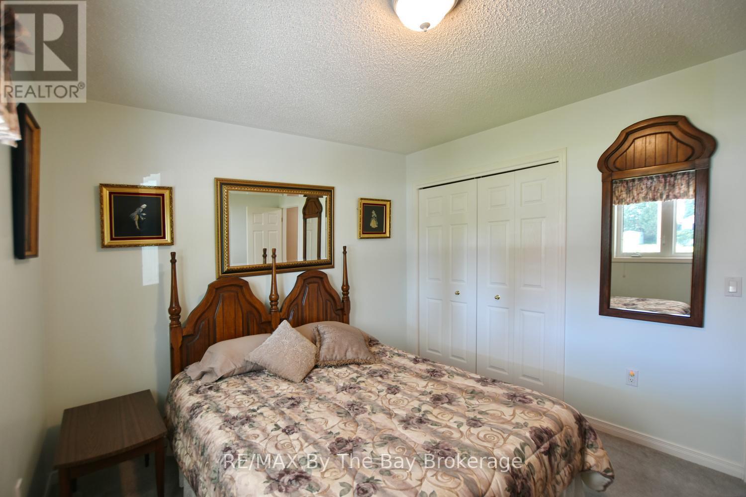12 Indiana Avenue, Wasaga Beach, Ontario  L9Z 3A8 - Photo 24 - S13473986