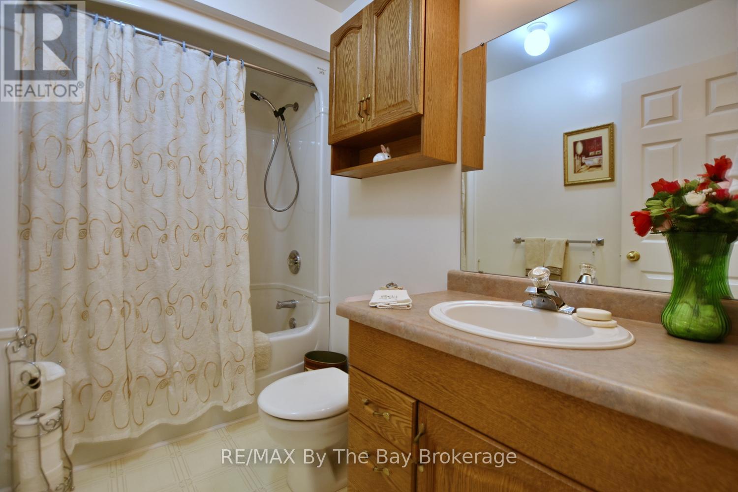12 Indiana Avenue, Wasaga Beach, Ontario  L9Z 3A8 - Photo 25 - S13473986
