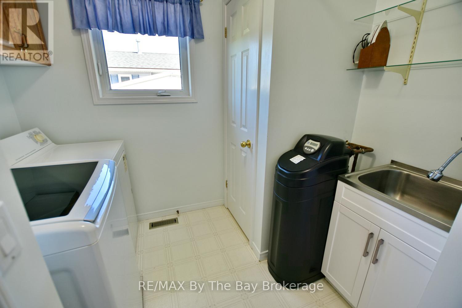 12 Indiana Avenue, Wasaga Beach, Ontario  L9Z 3A8 - Photo 27 - S13473986