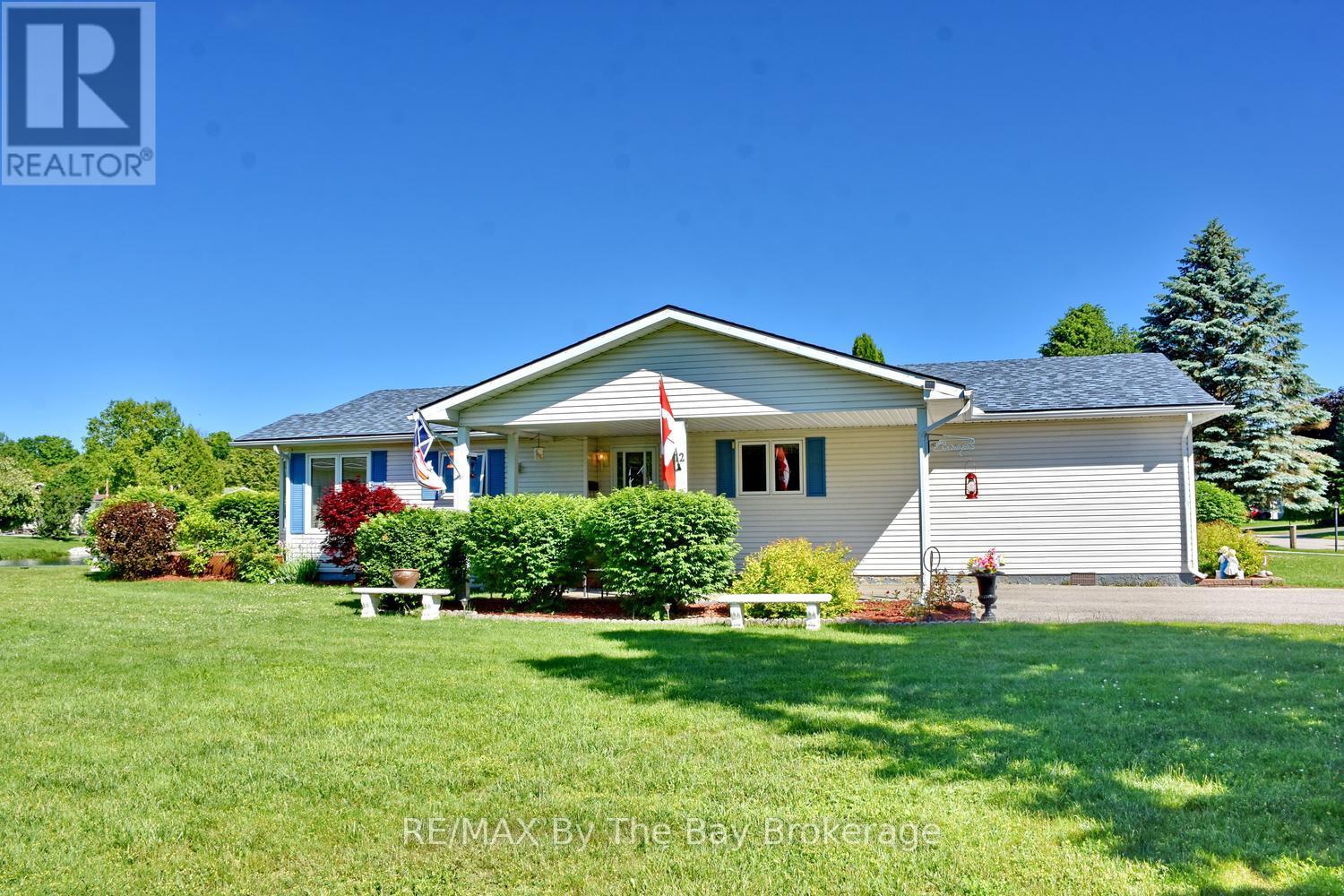 12 Indiana Avenue, Wasaga Beach, Ontario  L9Z 3A8 - Photo 30 - S13473986