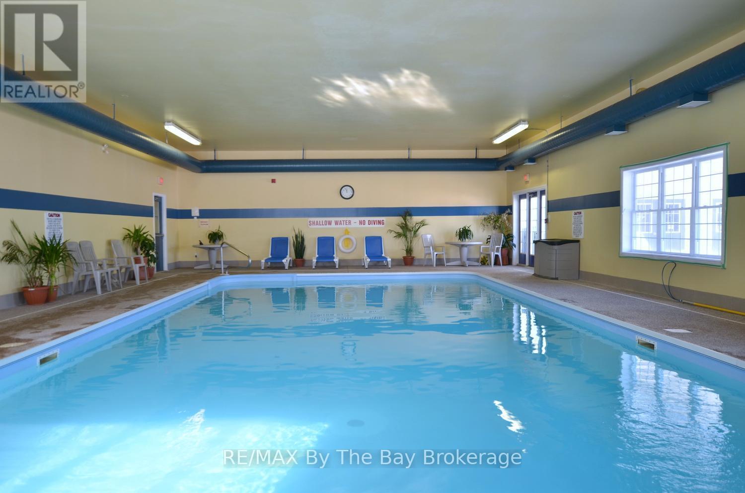 12 Indiana Avenue, Wasaga Beach, Ontario  L9Z 3A8 - Photo 4 - S13473986