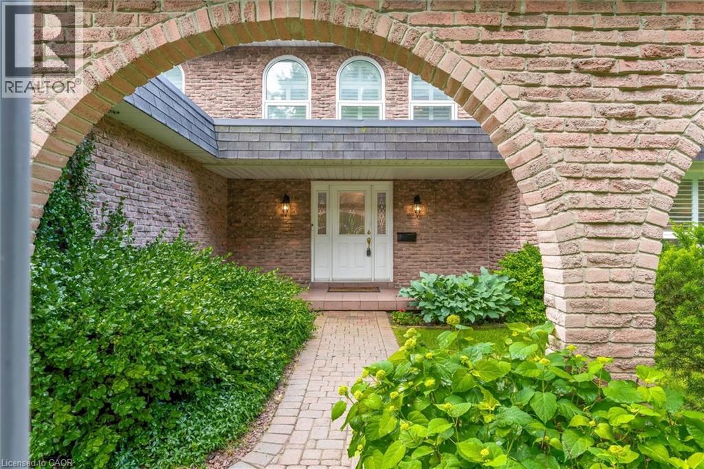 1482 Caulder Drive, Oakville, Ontario  L6J 5S9 - Photo 4 - 40837894