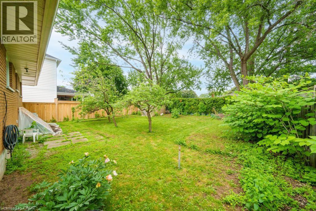 662 Montego Crescent, Burlington, Ontario  L7N 2Z1 - Photo 41 - 40836010