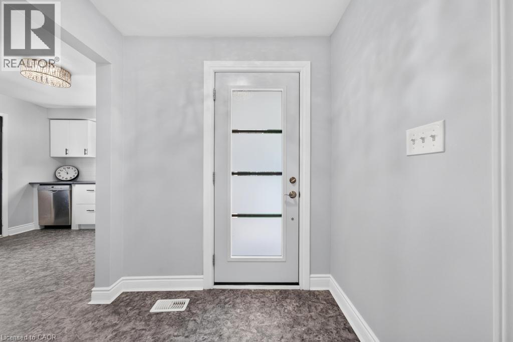 662 Montego Crescent, Burlington, Ontario  L7N 2Z1 - Photo 9 - 40836010