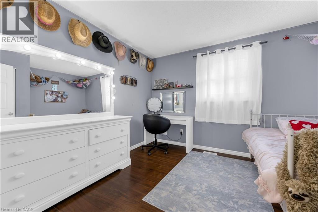338 East 24th Street, Hamilton, Ontario  L8V 2Y6 - Photo 11 - 40841812