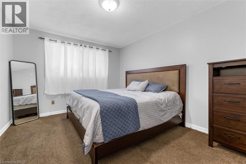 338 East 24th Street, Hamilton, Ontario  L8V 2Y6 - Photo 13 - 40841812