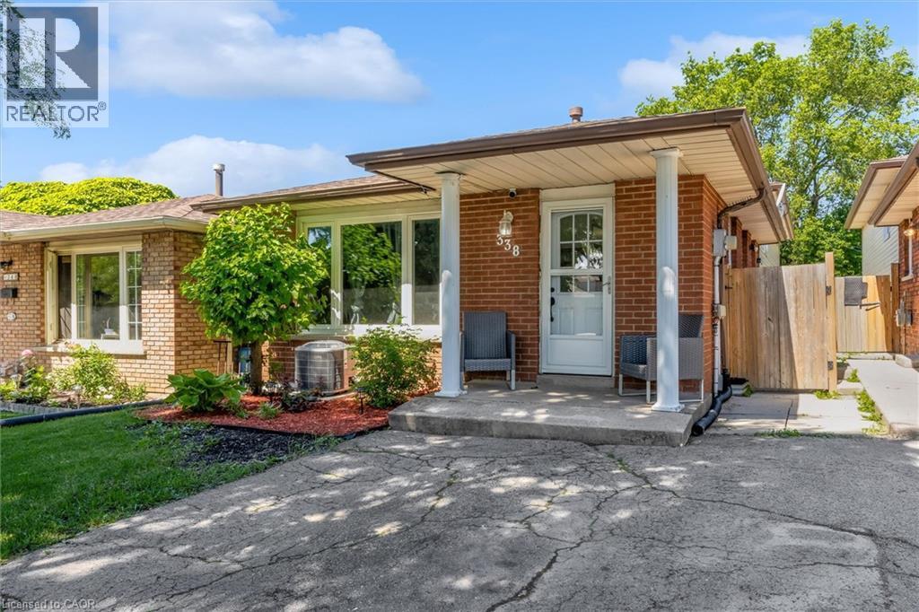 338 East 24th Street, Hamilton, Ontario  L8V 2Y6 - Photo 2 - 40841812