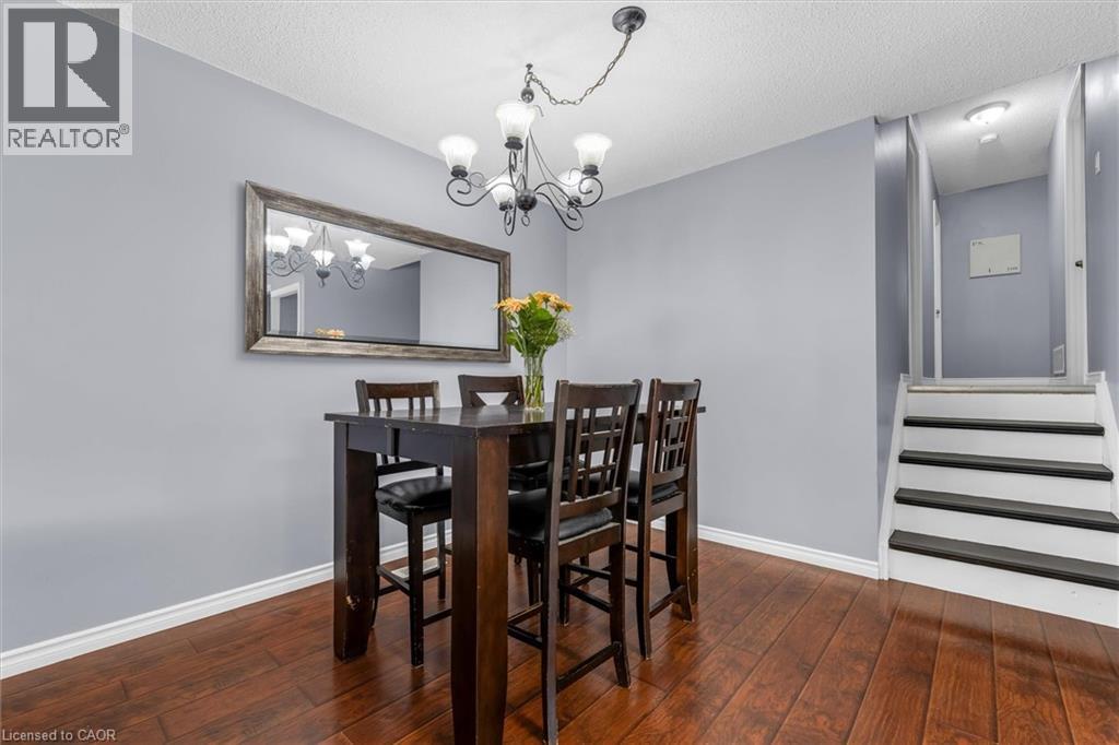 338 East 24th Street, Hamilton, Ontario  L8V 2Y6 - Photo 6 - 40841812