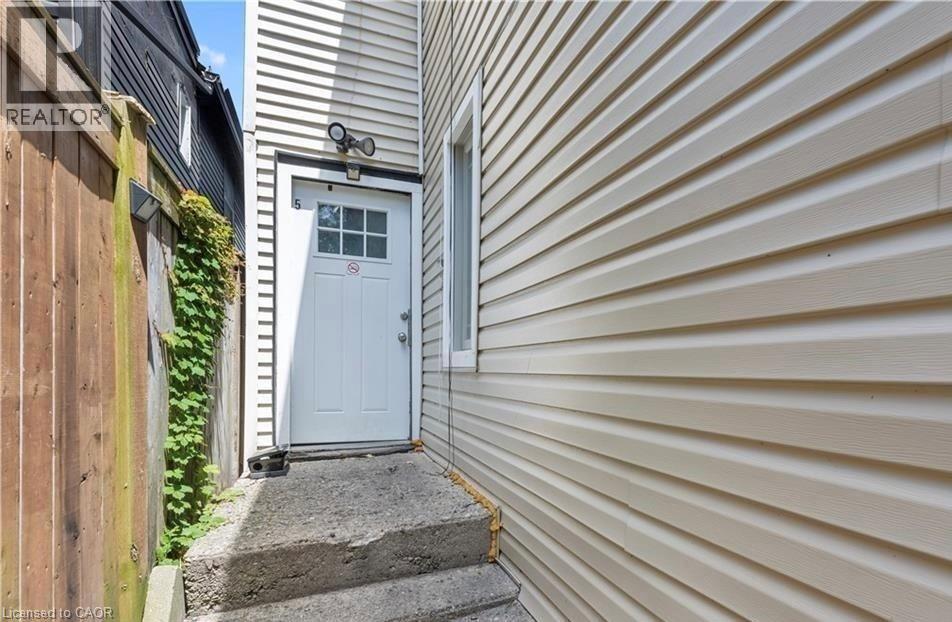 235 Hamilton Road, London, Ontario  N5Z 1P9 - Photo 11 - 40841808