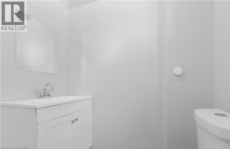 235 Hamilton Road, London, Ontario  N5Z 1P9 - Photo 3 - 40841808