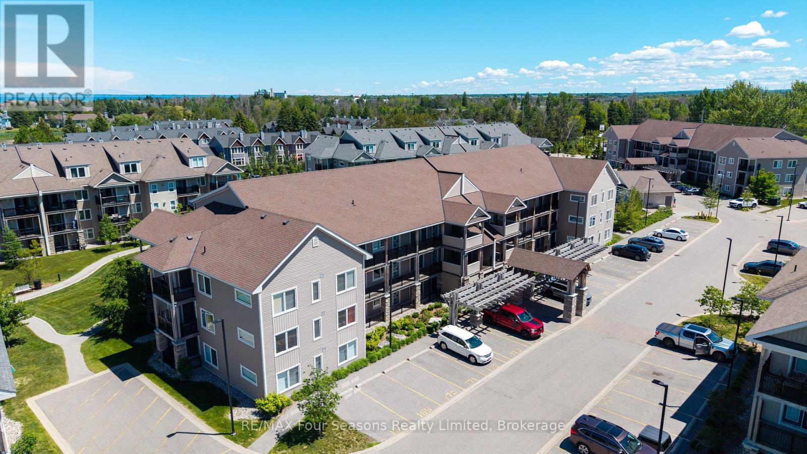 104 - 5 Anchorage Crescent, Collingwood, Ontario  L9Y 0Y6 - Photo 2 - S13474236