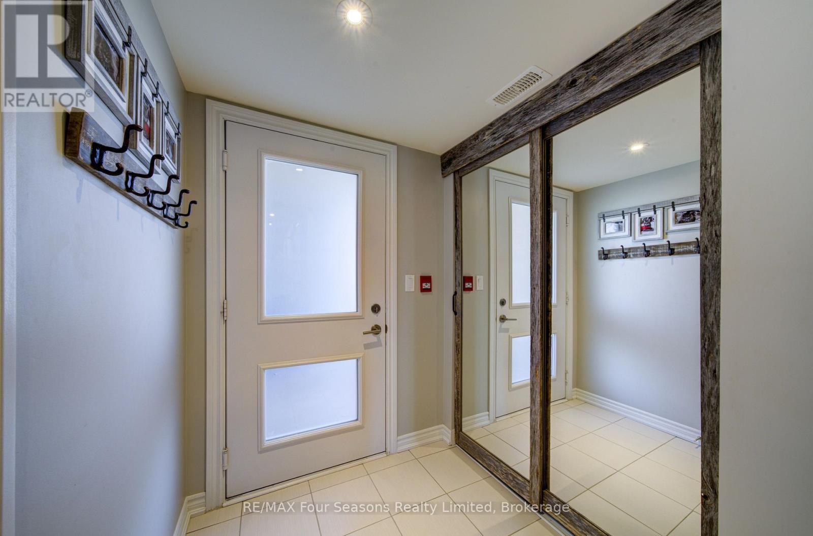 104 - 5 Anchorage Crescent, Collingwood, Ontario  L9Y 0Y6 - Photo 5 - S13474236