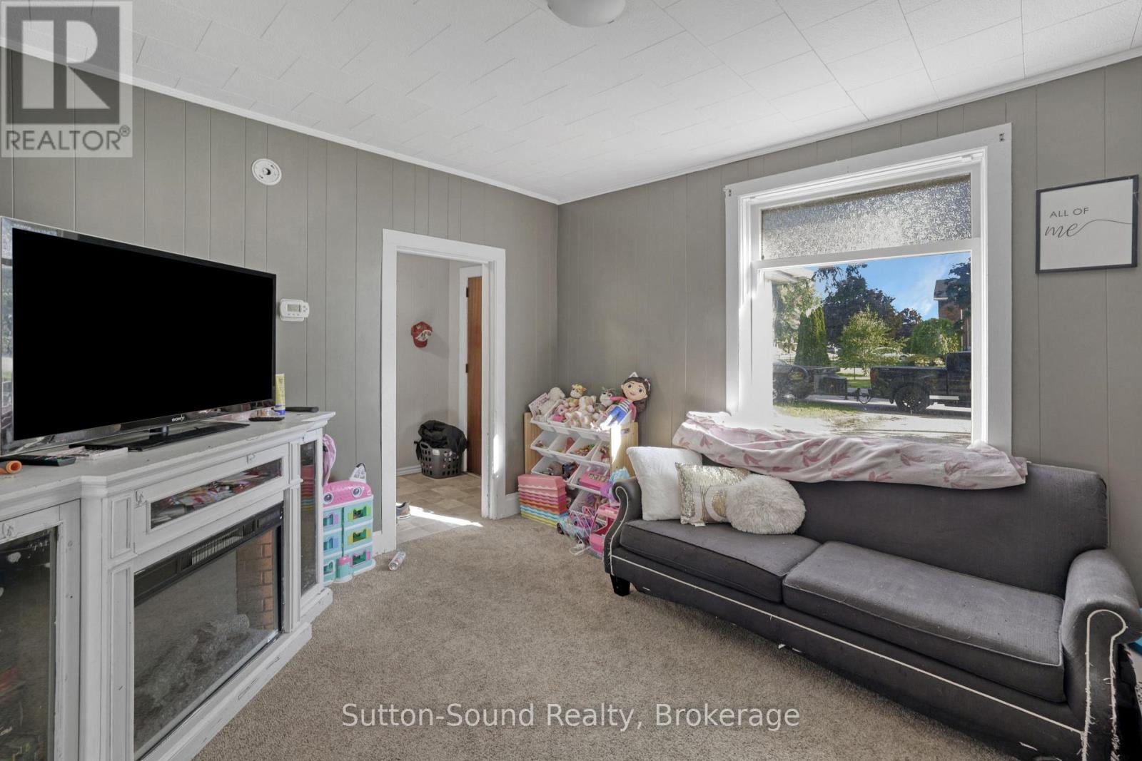 705 17th Street E, Owen Sound, Ontario  N4K 2A4 - Photo 4 - X13474410