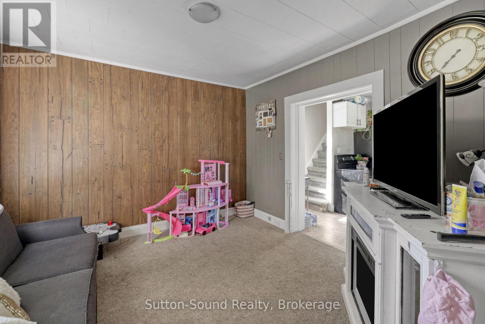 705 17th Street E, Owen Sound, Ontario  N4K 2A4 - Photo 5 - X13474410