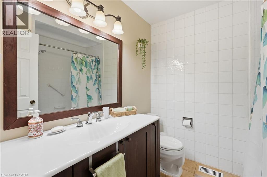 1538 Westminster Place, Burlington, Ontario  L7P 2B5 - Photo 24 - 40841951